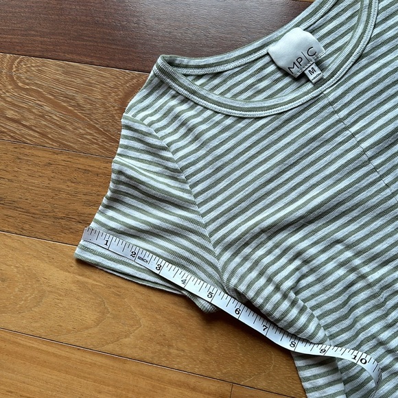 Mink Pink Striped Cropped Tee with Twist Detail, size Medium - Picture 9 of 10